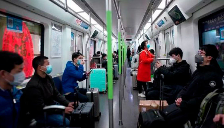 Tras 11 semanas de cierre, la ciudad de Wuhan, en la provincia de Hubei, está experimentando una reanudación parcial de las actividades comerciales. Foto: Reuters.