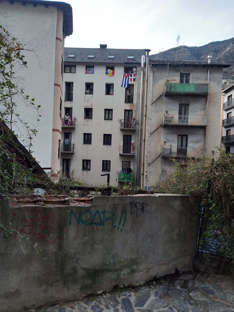 Una Mariana de estos tiempos Una imagen de Andorra.