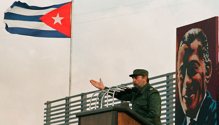 Fidel acompañó a los pinareños en el acto por el Día Internacional de los Trabajadores celebrado el 30 de abril de 1988