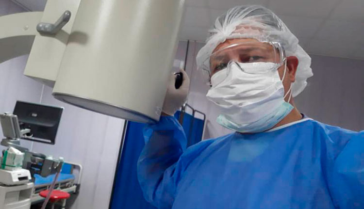 El mensaje de los médicos cubanos en Argelia: Juntos venceremos Médicos en Argelia