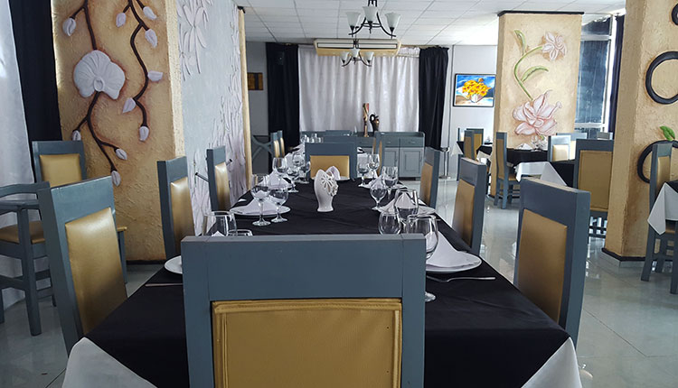 Restaurante 12 Plantas, para el disfrute pleno de la familia pinareña Bar - Restaurante 12 Plantas en Pinar del Río / Foto: Osmay Pérez