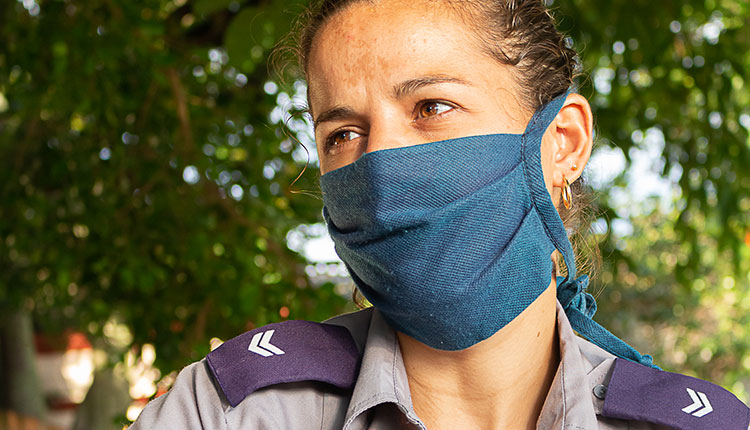 Mujeres de ley y orden en Pinar del Río Marelis Izaguirre Guerra, jefa de sector del consejo popular Hermanos Cruz / Foto: Jaliosky Ajete Rabeiro