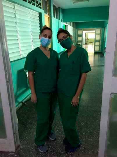 Una doctora joven en la zona roja en Pinar del Río La joven Marlén Corrales Morejón (a la izquierda) estuvo laborando en la zona roja del hospital León Cuervo Rubio durante 14 días.
