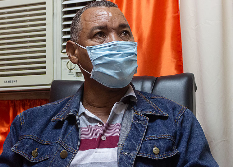 Reinvertir divisas en la agricultura en Pinar del Río 1- De acuerdo con Jesús Hernández Miranda, director de la UEB Comercializadora de Almacenes, esta es una vía para adquirir recursos aparte de los paquetes tecnológicos que se le asignan a las cooperativas. / Foto: Jaliosky Ajete Rabeiro