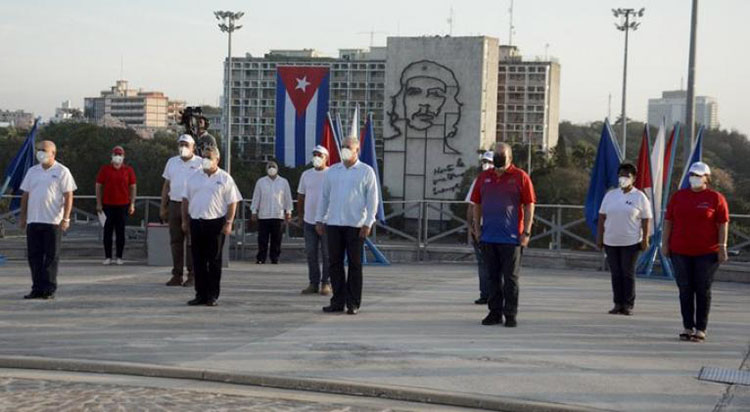 Trabajadores cubanos celebran su día con respaldo a la Revolución diazcplaza