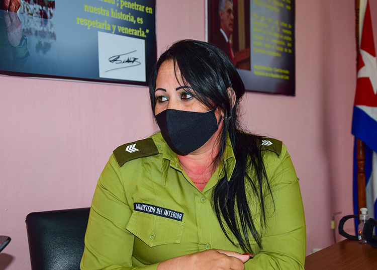 La política del Minint siempre será de prevención Capitana Airen Toledo Peña, graduada del Curso Superior de la Seguridad del Estado / Foto: Januar Valdés Barrios