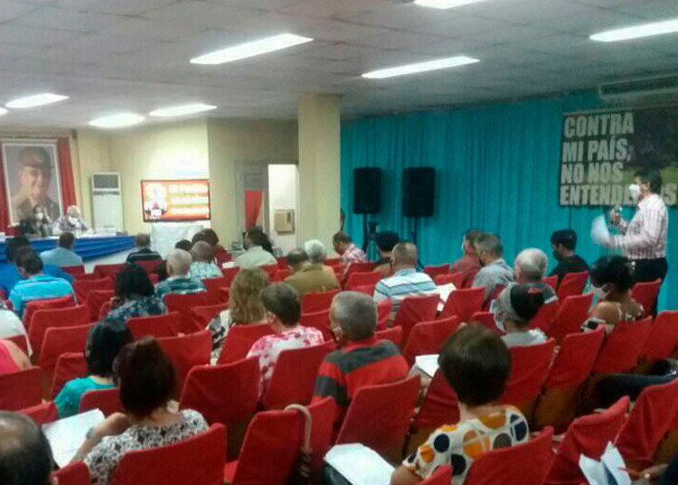 Implementación de ideas, conceptos y directrices del 8vo Congreso centra análisis del Pleno del PCC en Pinar del Río Implementación de ideas, conceptos y directrices del 8vo Congreso centra análisis del Pleno del PCC en Pinar del Río