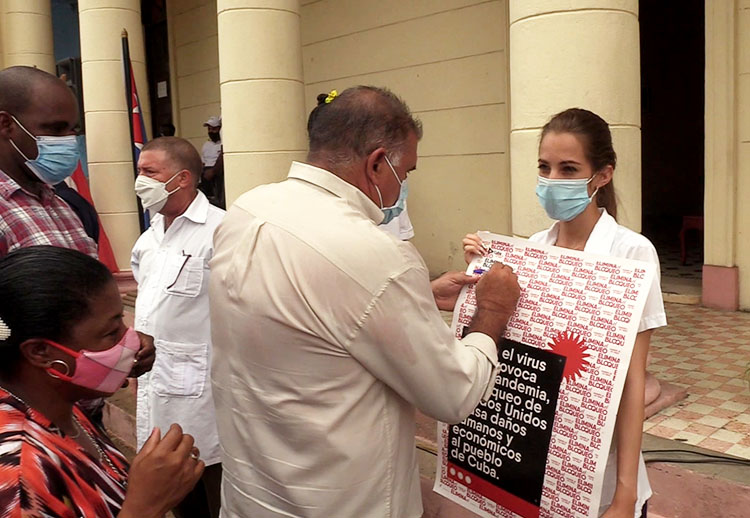 Reconocen labor de trabajadores de la salud reconocimientos a trabajadores de salud pinar del rio 3