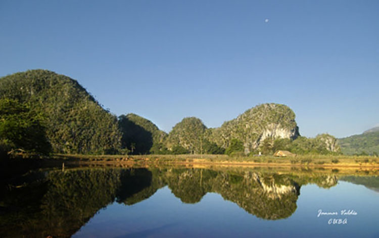 Provincia Pinar del Río: Viñales y sus tantas celebridades Valle Dos Hermanas. / Foto: Januar Valdés Barrios.
