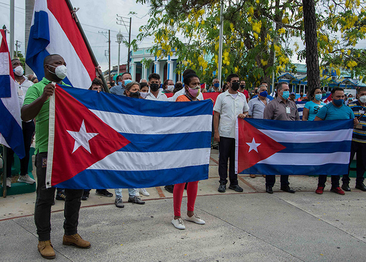 Todo intento por perturbar la tranquilidad en Cuba encontrará la respuesta del pueblo en las calles