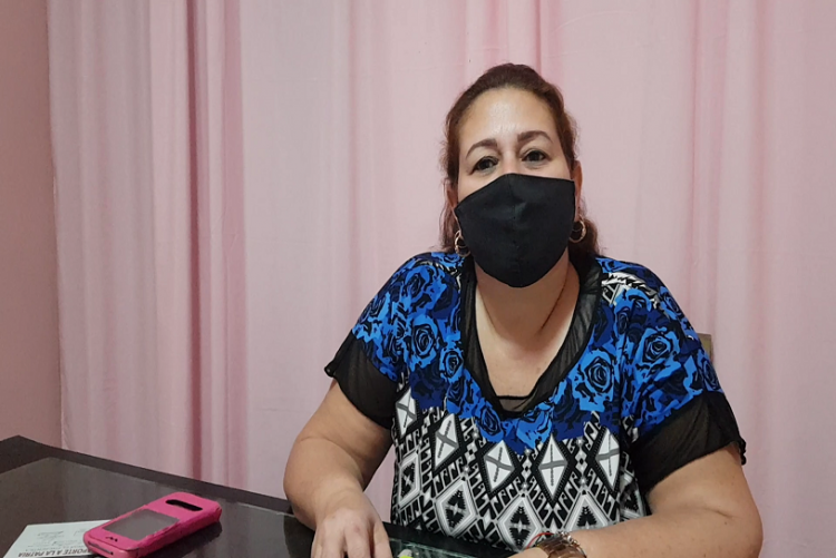 Nació HERY en Mantua, la pequeña empresa de pinturas Licenciada Katiuska Gandul Jaime, subdirectora de Justicia en Pinar del Río.