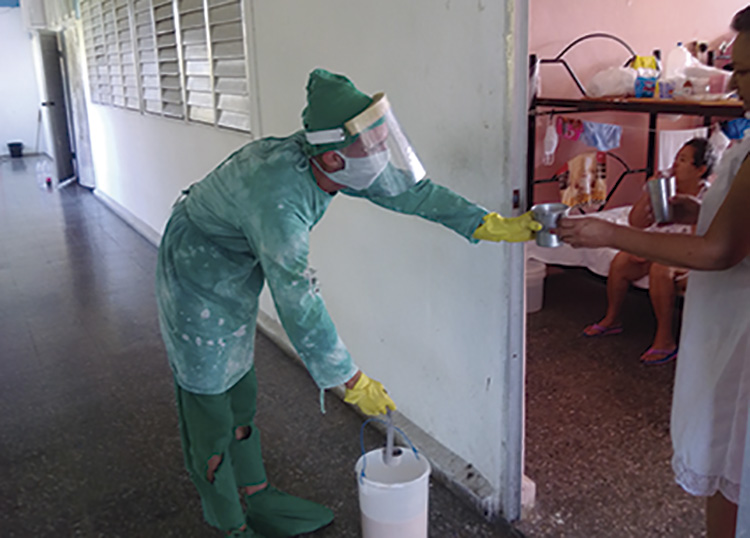 Voluntad en Pinar del Río Apoyar en todas las labores y contribuir a una recuperación completa de los pacientes positivos, es una prioridad para los 32 grupos de voluntarios que rotan en la Zona Roja