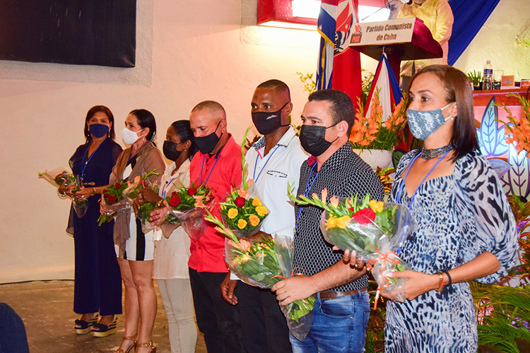 Los incumplimientos en la mira de los militantes sanjuaneros Asamblea de balance del PCC San Juan y Martinez 5