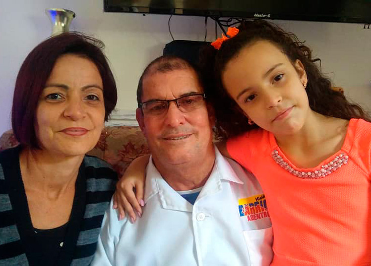 Frente a la COVID-19 y por la vida en Pinar del Río Para el doctor Jesús Rubio González, la familia fue el principal sostén