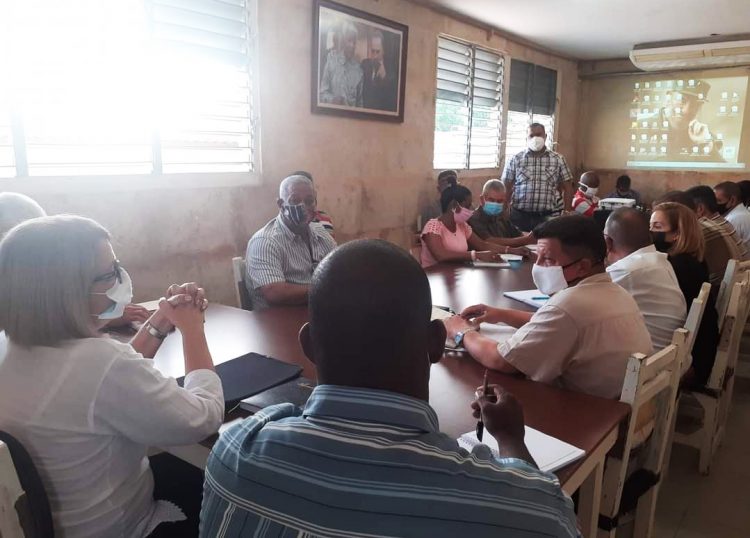 Minuto a minuto: Díaz Canel en visita gubernamental a Pinar del Río la Viceministra Primera de Transporte en Cuba, Marta Oramas Rivero, se interesó por el funcionamiento integral del territorio.