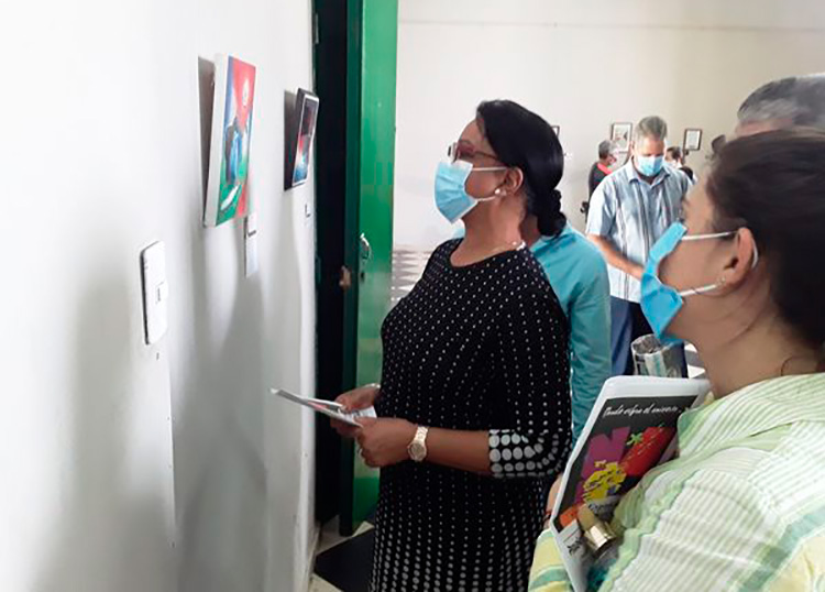 Minuto a minuto: Díaz Canel en visita gubernamental a Pinar del Río Visita la viceprimera ministra Inés María Chapman la exposición colectiva de pequeño y mediano formato "Donde vibra el universo" abierta al público en la galería Arturo Regueiro de la ciudad vueltabajera