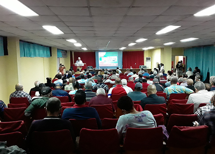 Agricultura pinareña realiza asamblea de balance Analizan resultados de la agricultura pinareña en 2021