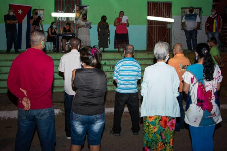 Código de las Familias: estudiantes de Derecho protagonizan consulta popular codigo familias2