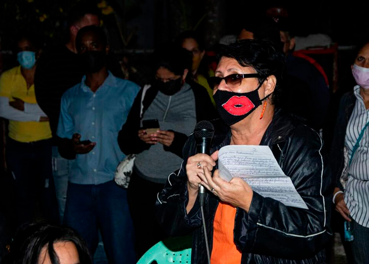 Sigue en Pinar del Río consulta popular del Código de las familias Sigue en Pinar del Río consulta popular del Código de las familias