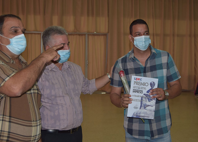 Entrega la Upec en Pinar del Río premios por la obra de la vida y del año Entrega la Upec premios por la obra de la vida y del año
