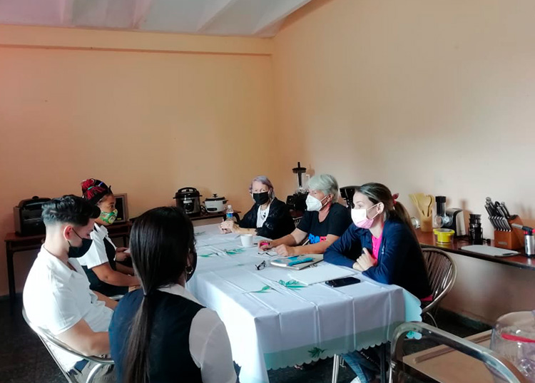 Profet, por una fuerza laboral más calificada En estos momentos existen mejores condiciones para que los alumnos combinen la teoría con la práctica.