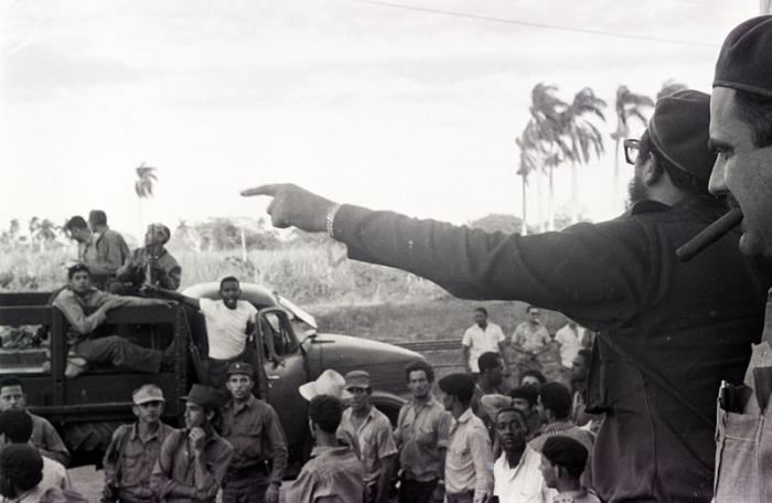 Fidel, como en Girón, sigue aquí Fidel Castro en Playa Giron
