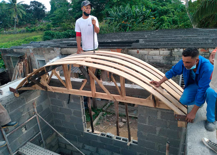 Alternativas vemos en Pinar del Río, resultados soñamos La Mipyme garantiza la calidad de la construcción, la vivienda terminada posee una calificación adecuada por el nivel profesional de sus ejecutares