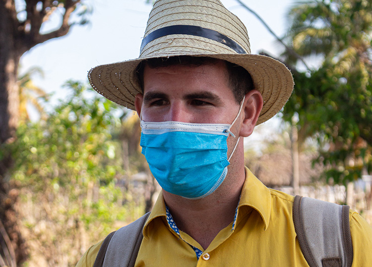 Estrechar en Pinar del Río alianzas entre ciencia y agricultura Carlos Alberto Acosta López, estudiante de Agronomía, resalta la importancia de que movimientos como estos se hagan sistemáticos en el país / Foto: Jaliosky Ajete Rabeiro