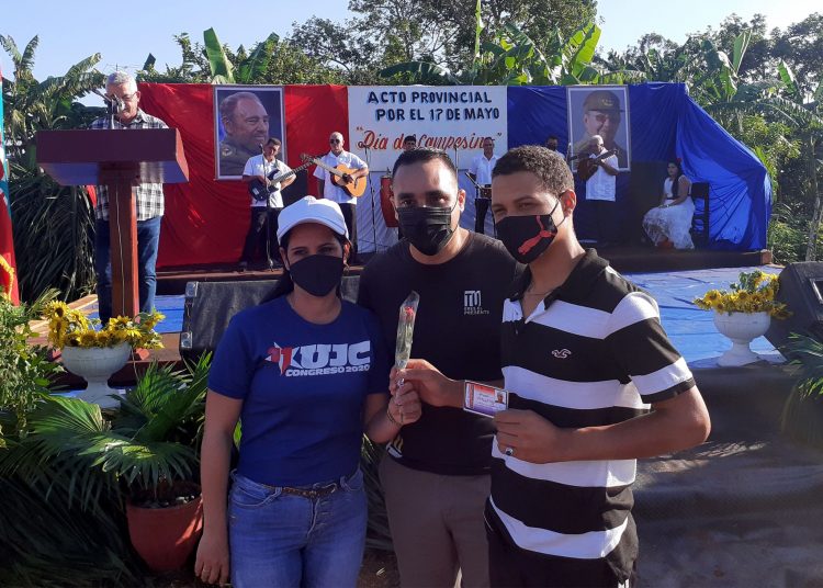 Acoge La Palma acto provincial por Día del Campesino entrega de carne de la ujc