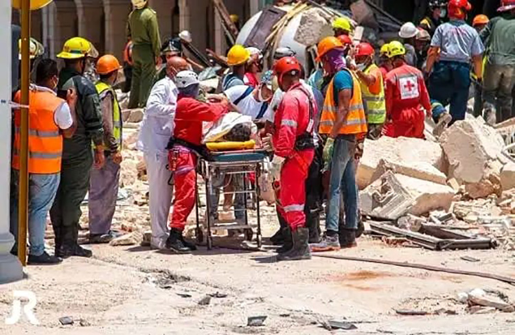 Explosión en el hotel Saratoga: Operación de rescate y salvamento (I) Víctimas de explosión en el hotel Saratoga.