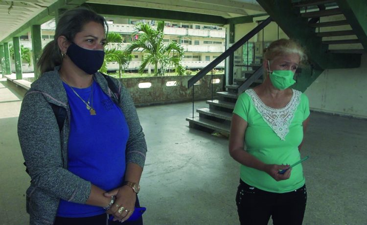 Aprovechemos lo que existe en Pinar del Río Irina y Mirna expusieron los problemas más acuciantes para los pobladores de la comunidad Benito Juárez