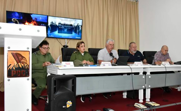 Base de Supertanqueros de Matanzas: Se trabaja sin descanso para controlar el incendio (Minuto a minuto) Foto: Presidencia/Twitter