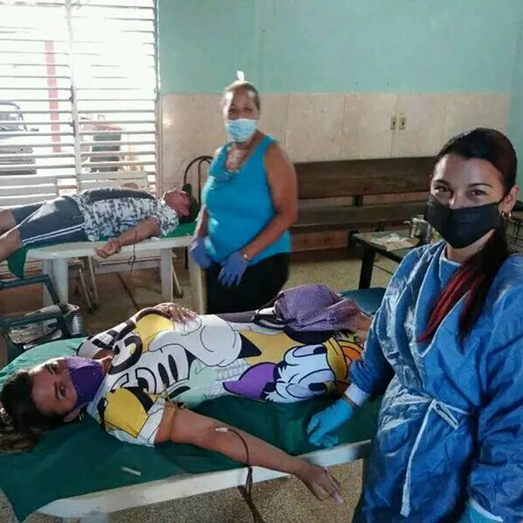 Base de Supertanqueros de Matanzas: Se trabaja sin descanso para controlar el incendio (Minuto a minuto) Pueblo matancero realiza donaciones de sangre.