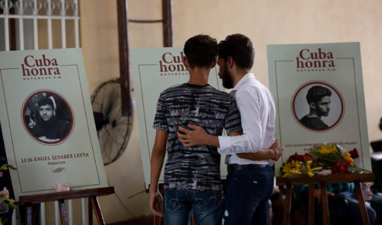Silencio en Matanzas: El dolor no cabe en esta ciudad Familiares. / Foto: Ismael Francisco/ Cubadebate.