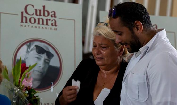 Silencio en Matanzas: El dolor no cabe en esta ciudad Familiares. Foto: Ismael Francisco/ Cubadebate.