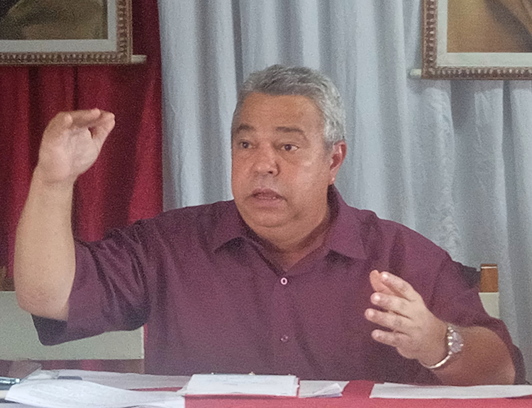 Sindicatos en Pinar del Río contra la inercia administrativa Ulises Guilarte de Nacimiento