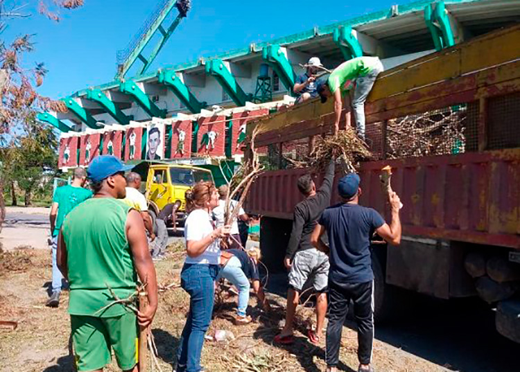 Avanza la recuperación de los daños provocados por el huracán Ian BioCubaFarma suma esfuerzos en apoyo a Pinar del Río. Foto: Angélica Arce/ Cubadebate.