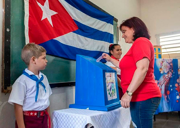 Un reconocimiento al pueblo de Pinar del Río Un reconocimiento al pueblo de Pinar del Río