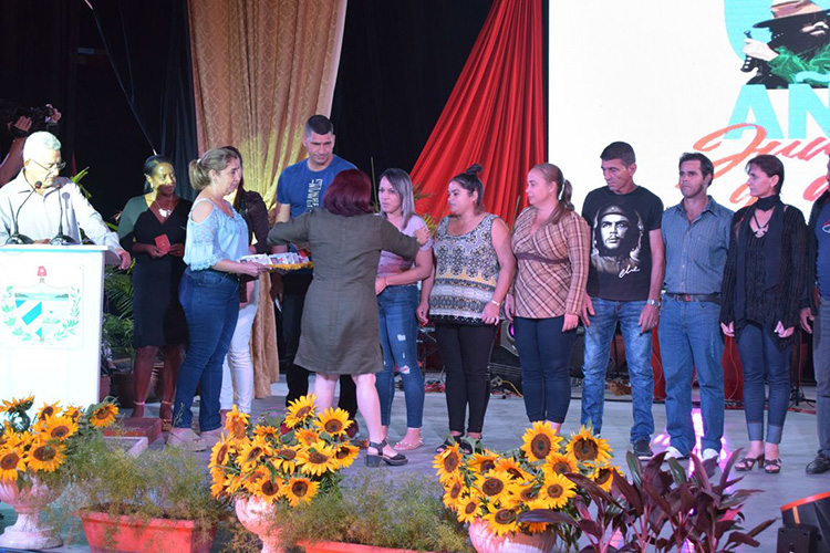 Conmemoran en Pinar del Río aniversario 64 del triunfo de la Revolución Conmemoran en Pinar del Río aniversario 64 del triunfo de la Revolución