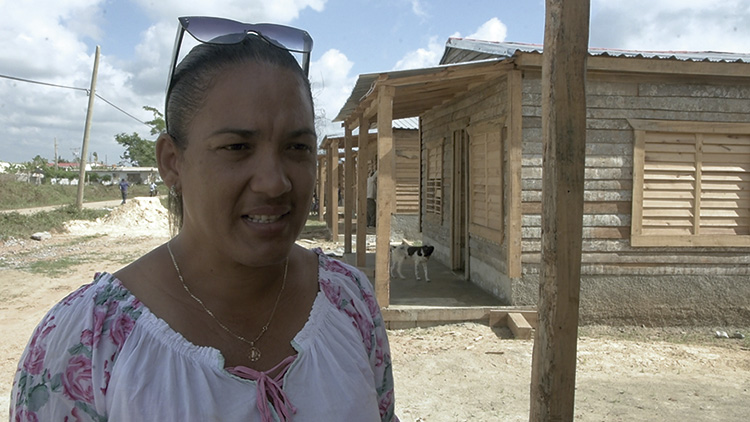 Viviendas tipología IV, opción necesaria en Pinar del Río Reducir las vulnerabilidades reubicando a quienes vivían en zonas proclives a inundaciones es una de las estrategias del municipio, asegura Leidiana / Foto: Pedro Paredes Hernández