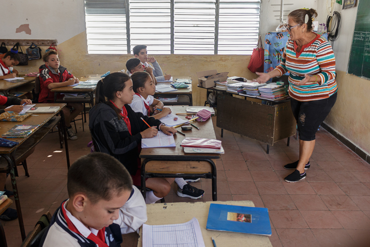 Maestra de las que enseñan en Pinar del Río Maestra de las que enseñan