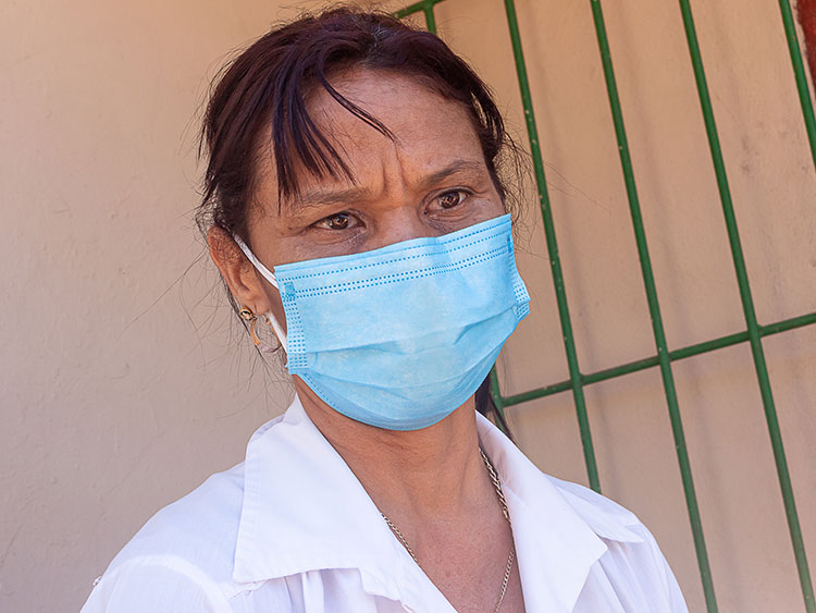 Aporte campesino a la salud en Pinar del Río La doctora Olga Lidia Pérez Álvarez, subdirectora de Asistencia Médica del hospital pediátrico Pepe Portilla agradeció el gesto y la colaboración de la Anap y otros sectores.