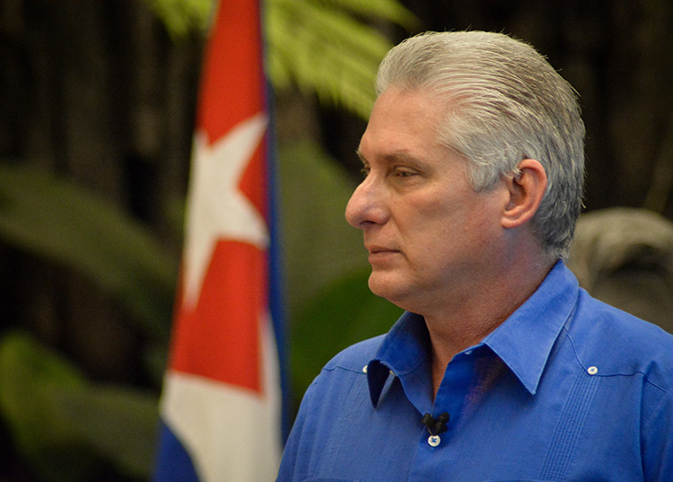 Presidente cubano e integrantes de su equipo de gobierno comparecen en cadena nacional Primer Secretario del Comité Central del Partido Comunista de Cuba y Presidente de la República, Miguel Díaz-Canel Bermúdez / Foto: Estudios Revolución.