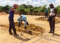 Cuando llega la muerte Brigadas de ATTAI ejecutan el proyecto de 800 nuevas capacidades en el Cementerio Municipal / Foto: Jaliosky Ajete Rabeiro