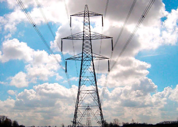 Cuba fabricará torres de alta tensión eléctrica