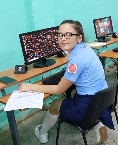 Con los futuros científicos de Pinar del Río María Fernanda