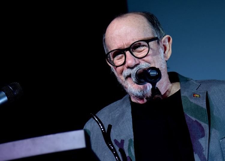 Recibió Silvio Rodríguez Coral de Honor del Festival de Cine Recibió Silvio Rodríguez Coral de Honor del Festival de Cine