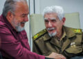 Felicita primer ministro de Cuba a comandante de la Revolución