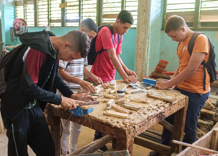 Politécnico Pedro Téllez en Pinar del Río: donde se aprende a ser útiles