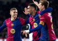 El Barça golea al Valencia y se pone a tres puntos del Atlético, que marcha segundo El Barça golea al Valencia y se pone a tres puntos del Atlético, que marcha segundo